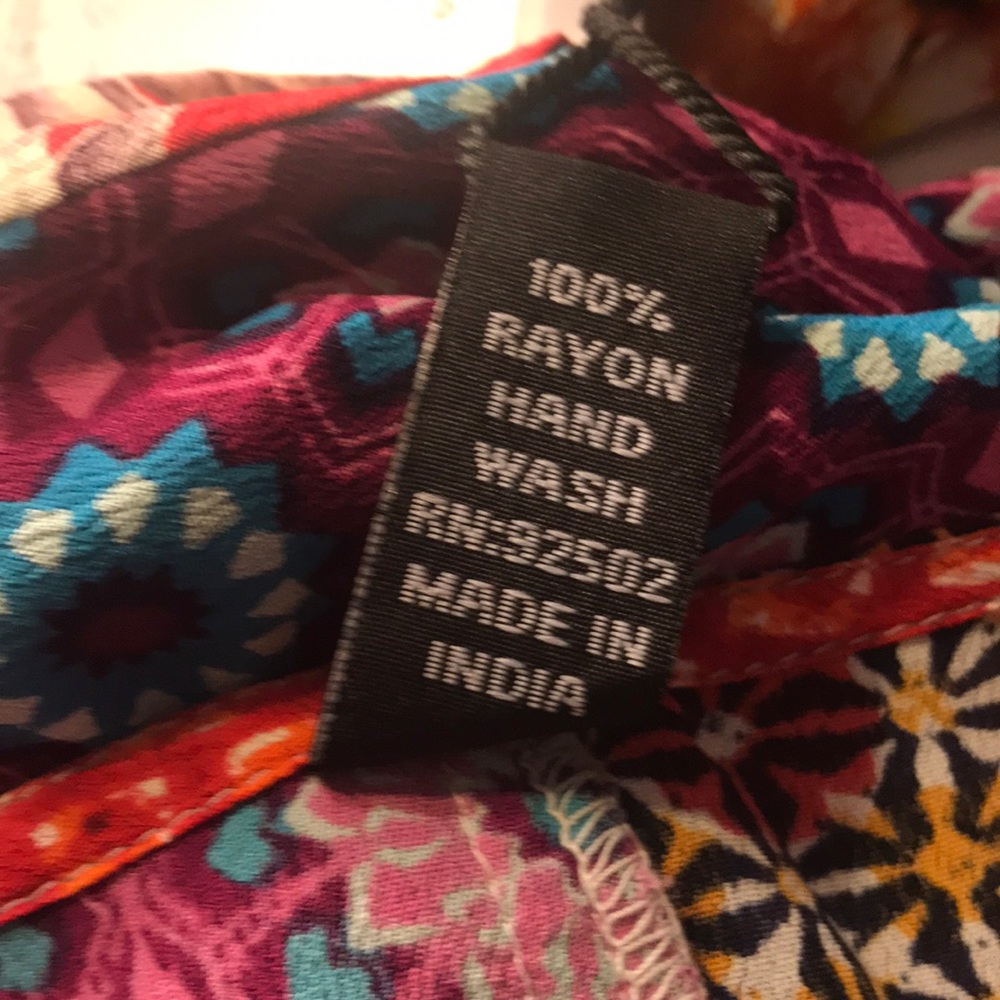 NWT.  Sacred Threads Blouse.  CL/WH.  220169 - Picture 5 of 5